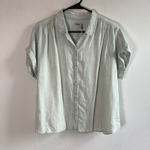 Faherty Tops - NWT Faherty Shirt Women M Blue Indigo Dyed Linen Tencel Short Sleeve Button Down